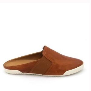 Frye Leather Gored Mules Melanie Cognac 6